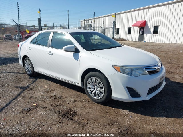2013 TOYOTA CAMRY LE