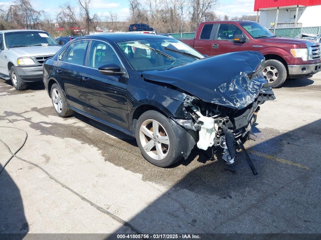 2012 VOLKSWAGEN PASSAT 2.0L TDI SE