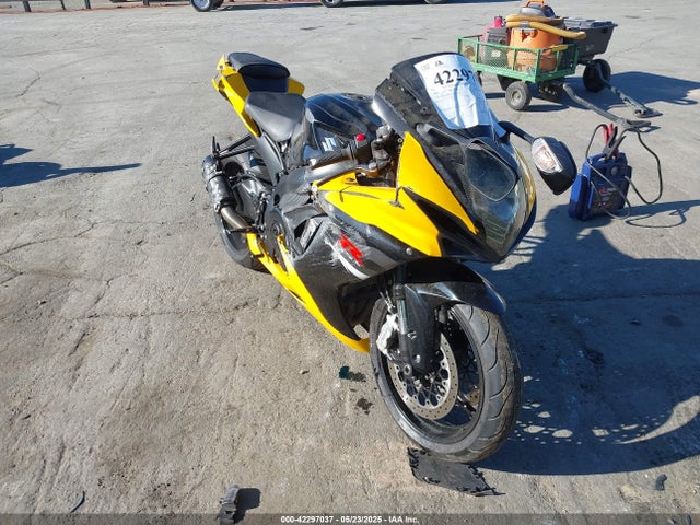 2017 SUZUKI GSX 