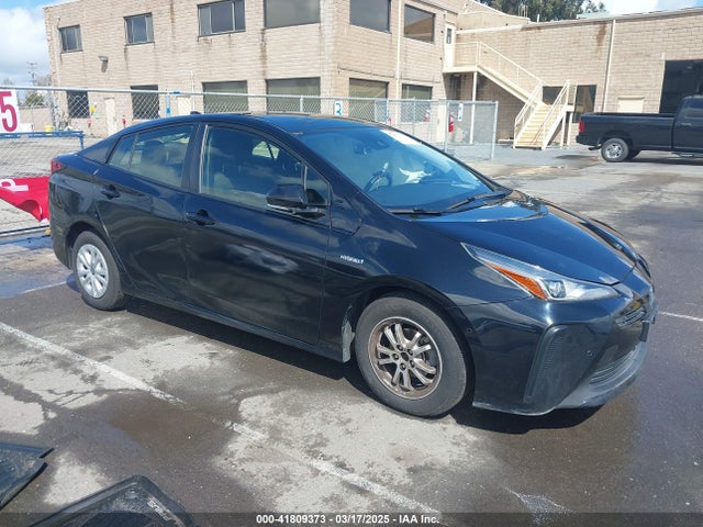 2019 TOYOTA PRIUS LE