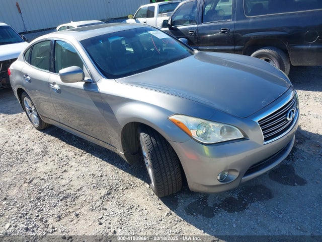 2011 INFINITI M37 