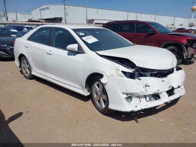 2012 TOYOTA CAMRY SE