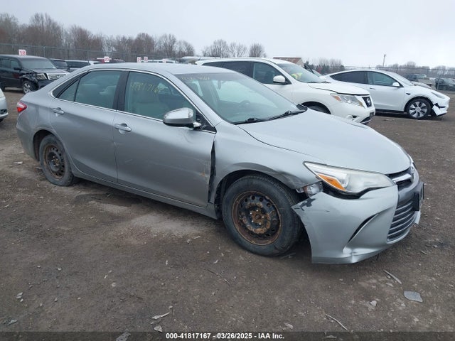 2016 TOYOTA CAMRY LE