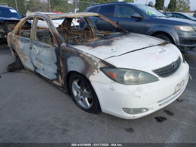 2004 TOYOTA CAMRY SE
