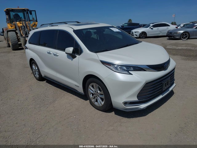 2021 TOYOTA SIENNA LIMITED