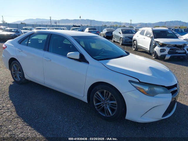 2017 TOYOTA CAMRY SE