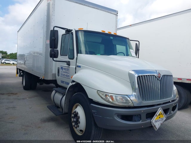 2013 INTERNATIONAL 4000 4300