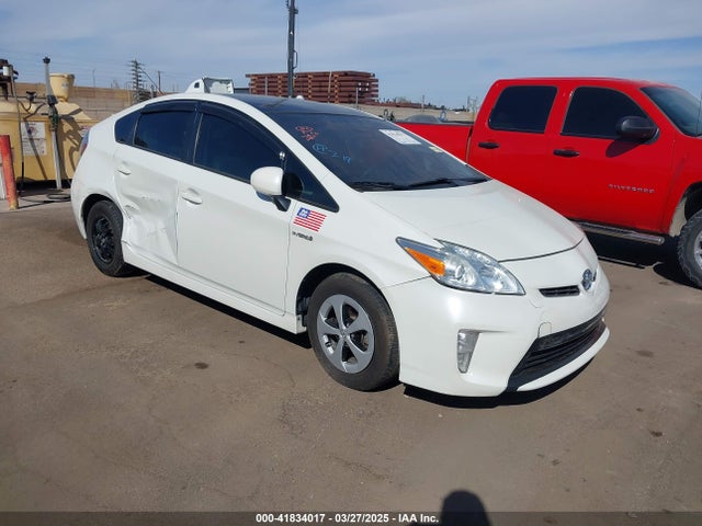 2014 TOYOTA PRIUS 