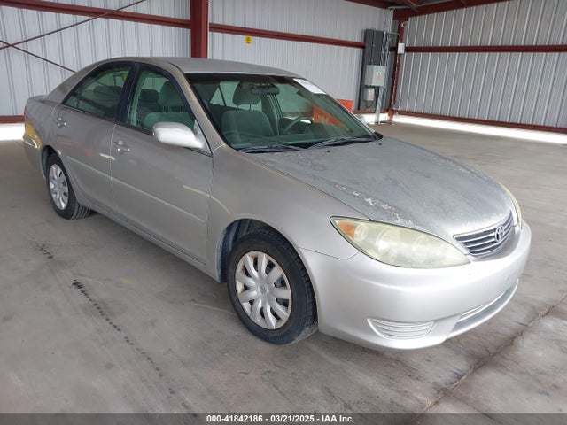 2005 TOYOTA CAMRY LE