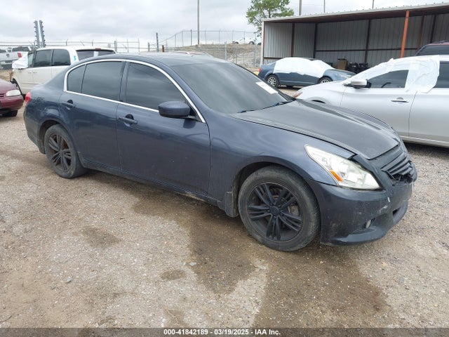 2013 INFINITI G37 