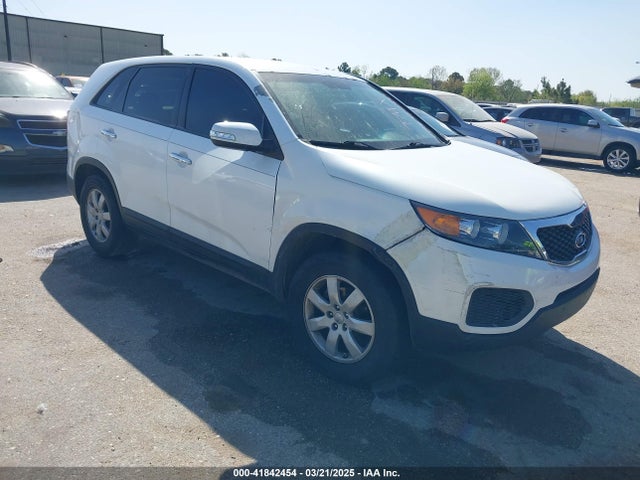 2013 KIA SORENTO LX