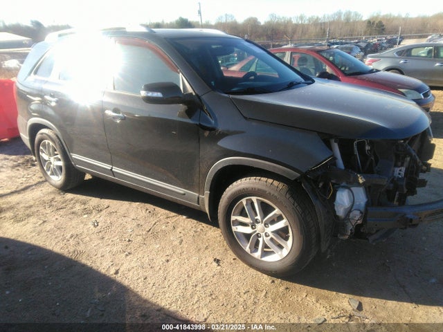 2014 KIA SORENTO LX