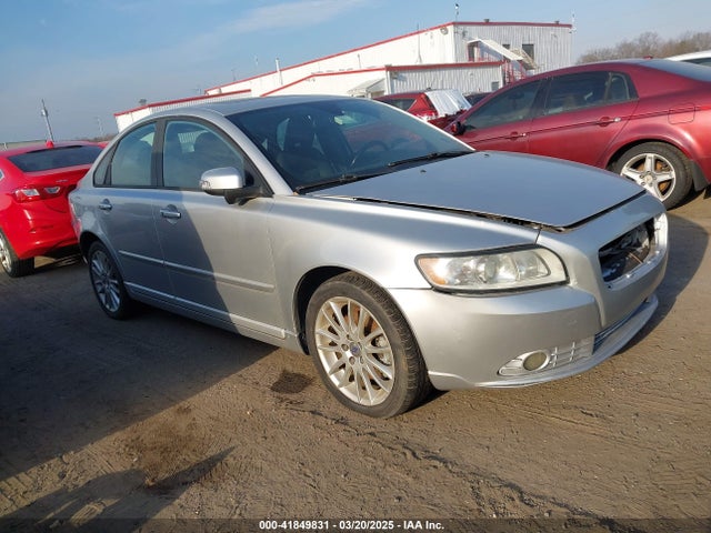 2010 VOLVO S40 2.4I