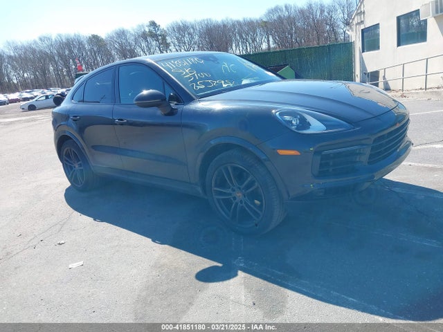 2020 PORSCHE CAYENNE 