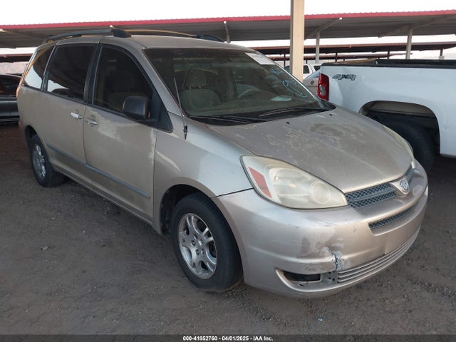 2004 TOYOTA SIENNA CE