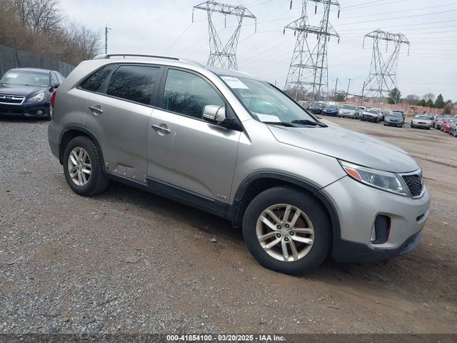 2015 KIA SORENTO LX