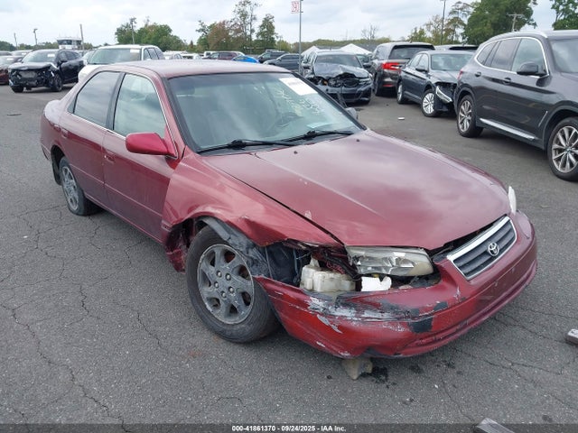 2001 TOYOTA CAMRY LE V6