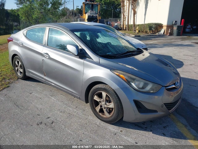 2014 HYUNDAI ELANTRA SE