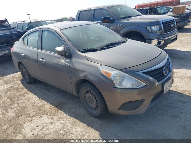 2017 NISSAN VERSA 