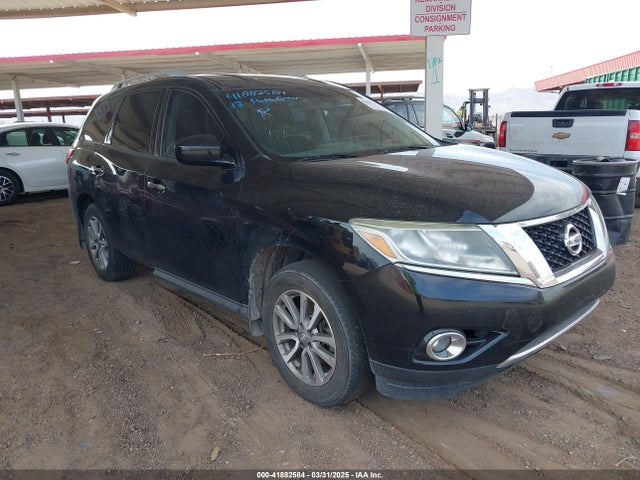 2013 NISSAN PATHFINDER SV