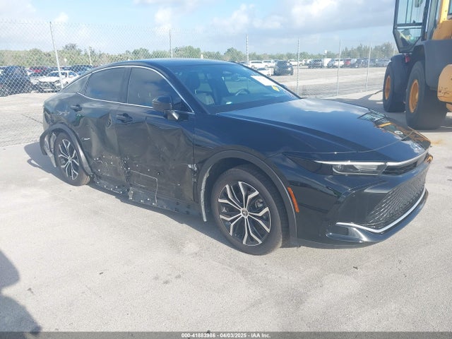 2025 TOYOTA CROWN XLE