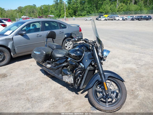 2013 SUZUKI VL1500 