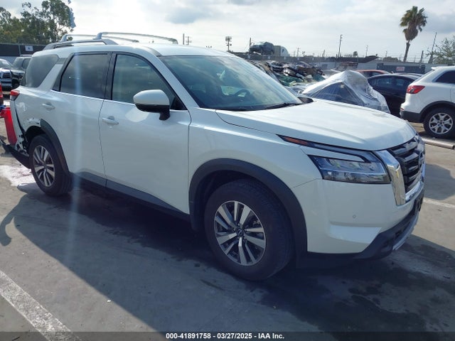 2024 NISSAN PATHFINDER SL FWD