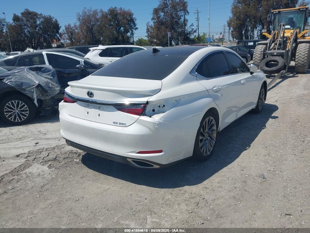 2024 LEXUS ES LUXURY