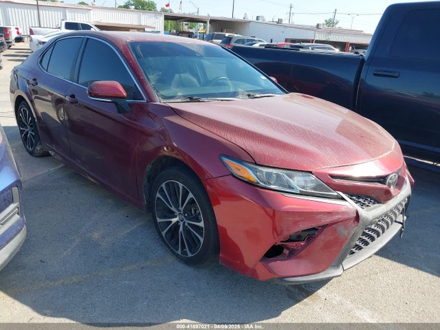 2018 TOYOTA CAMRY SE