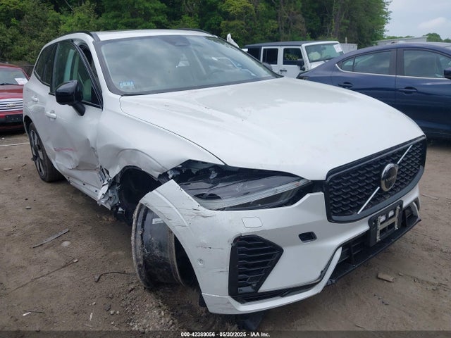 2024 VOLVO XC60 T8 PLUS DARK THEME