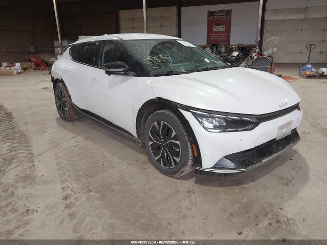 2022 KIA EV6 WIND