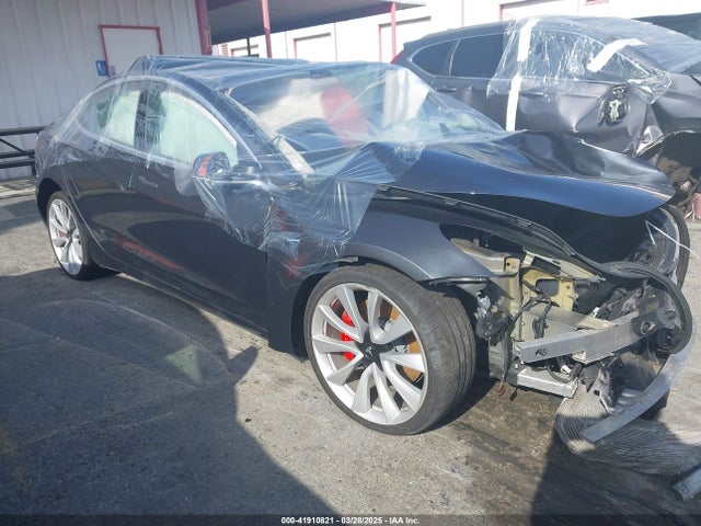 2018 TESLA MODEL 3 LONG RANGE/PERFORMANCE