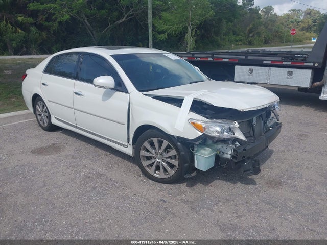 2011 TOYOTA AVALON LIMITED