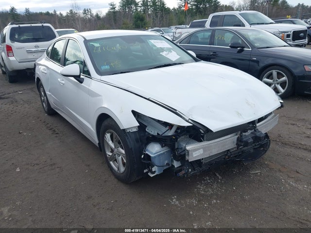2022 HYUNDAI SONATA SE