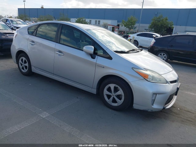 2014 TOYOTA PRIUS THREE