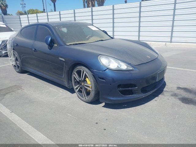 2011 PORSCHE PANAMERA 2/4