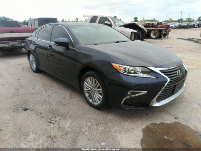 2017 LEXUS ES 