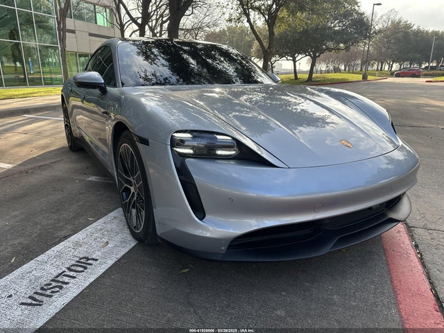 2023 PORSCHE TAYCAN 