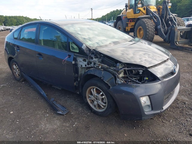 2010 TOYOTA PRIUS II