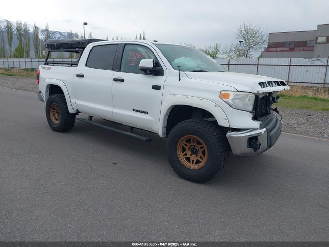 2015 TOYOTA TUNDRA SR5 5.7L V8