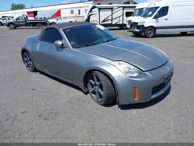 2004 NISSAN 350Z ENTHUSIAST