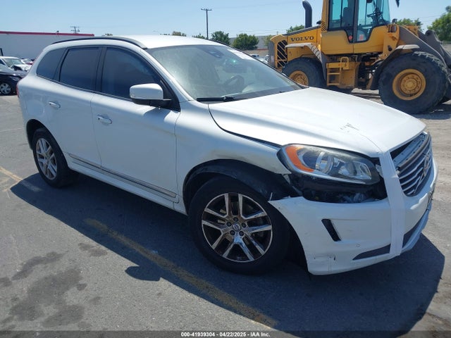 2017 VOLVO XC60 T5