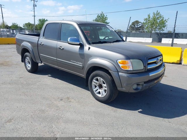 2004 TOYOTA TUNDRA SR5 V8