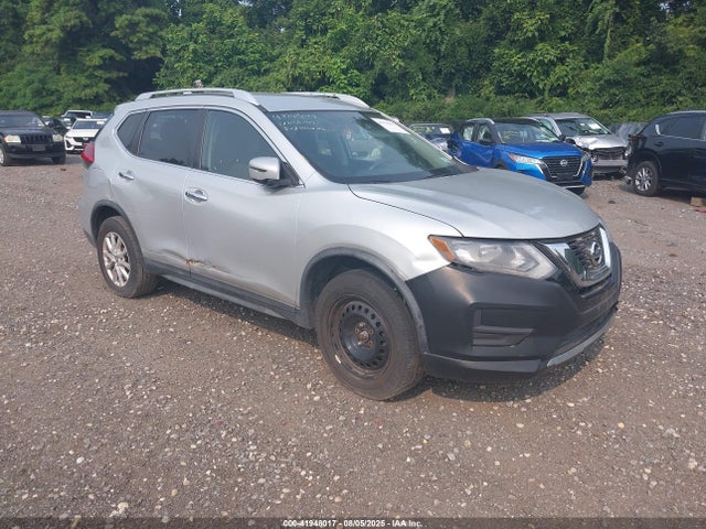 2017 NISSAN ROGUE SV