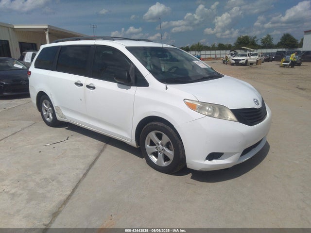 2011 TOYOTA SIENNA BASE V6