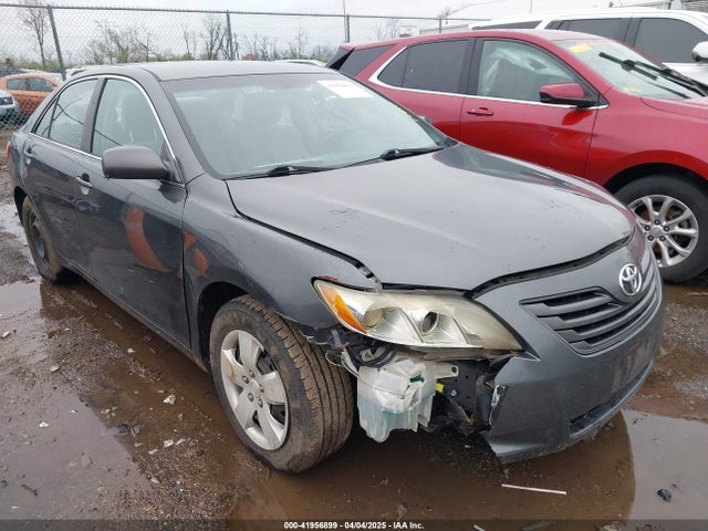 2009 TOYOTA CAMRY LE