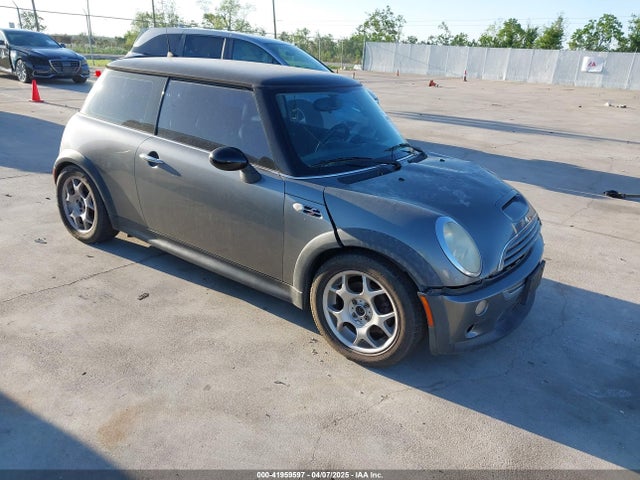 2006 MINI COOPER 