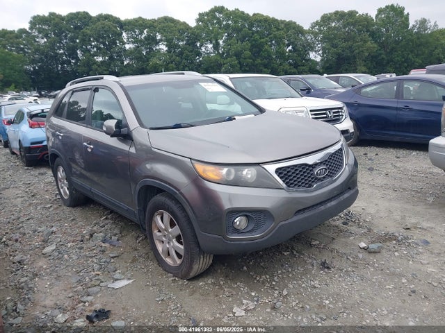2012 KIA SORENTO LX