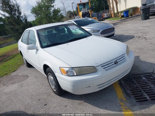 1998 TOYOTA CAMRY LE