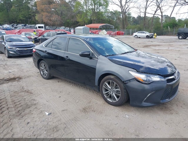 2017 TOYOTA CAMRY SE